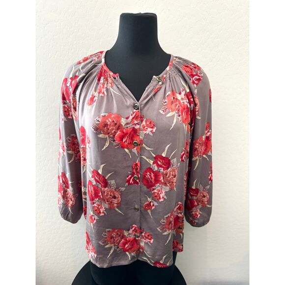 TUCKER | 100% Silk Floral Blouse Gray Red Rose Print Boho Peasant Top | Size P - Picture 2 of 9
